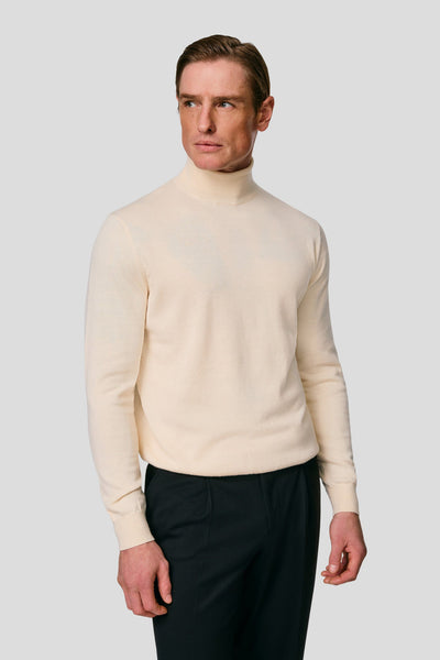 Off-white turtleneck HVIID