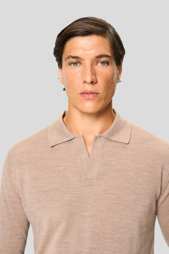 Sandfarbenes Merino-Langarm-Poloshirt